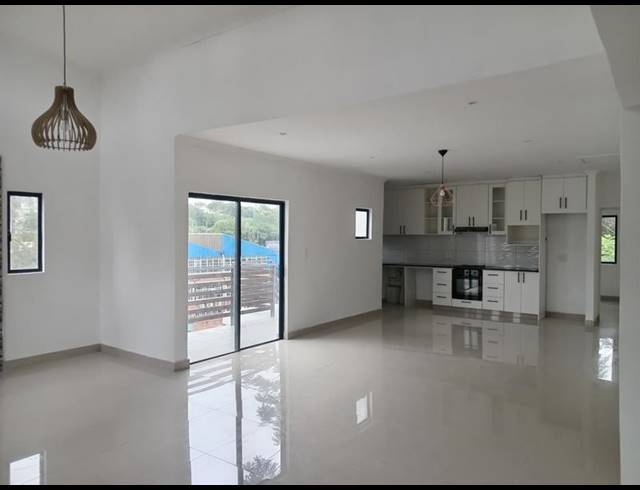 3 BEDROOM TOWNHOUSE FOR SALE IN SARNIA